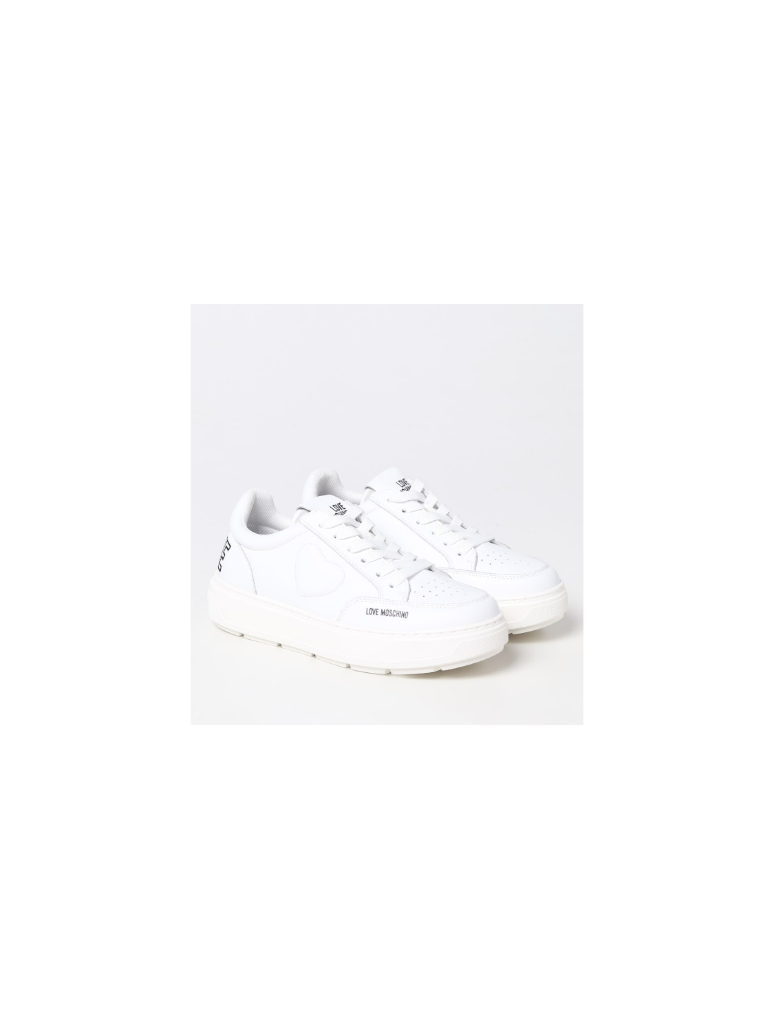 117339-SNEAKERS.png