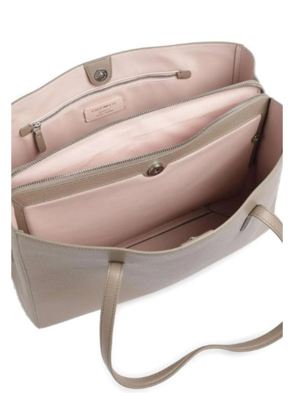 123112-Shopping-Coccinelle-E1-P8F-110101.png
