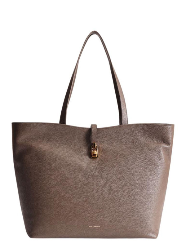 123168-Shopping-Coccinelle-E1-PQR-110101.png