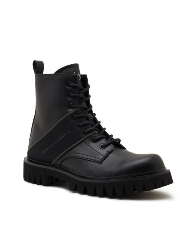 122799-Anfibio-Armani-Exchenge-XUM016-XV781.png