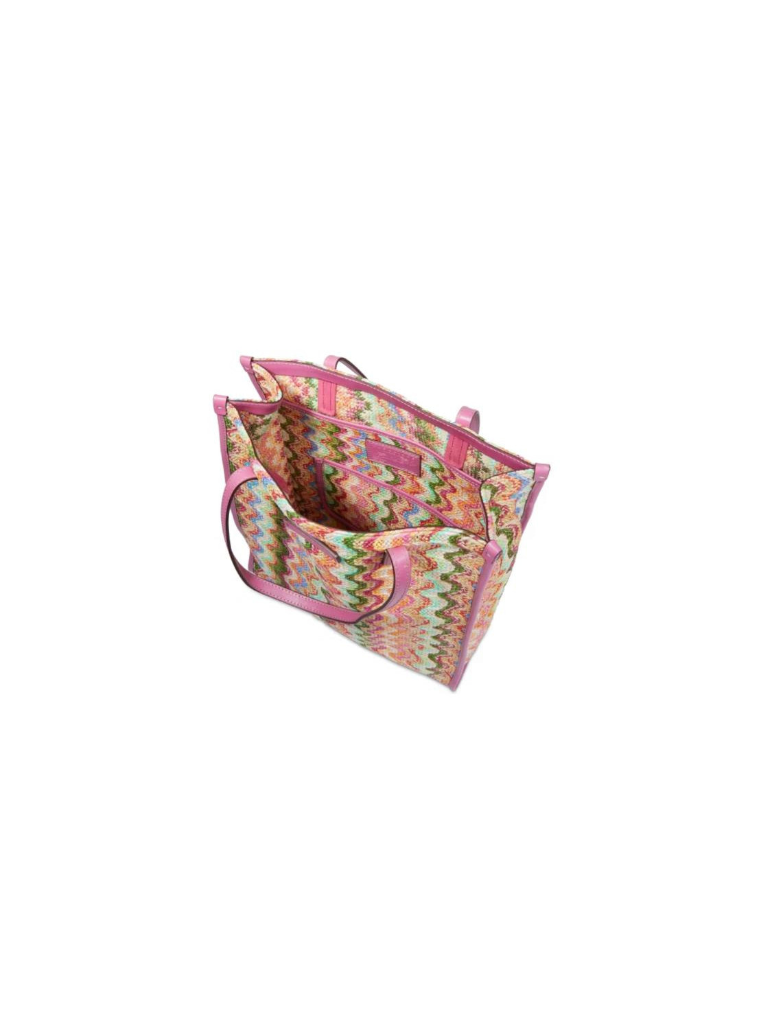 132505-Shopping-The-Bridge-0433017X.png