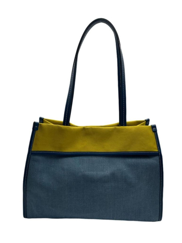 132590-Shopping-The-Bridge-0428245Z.png