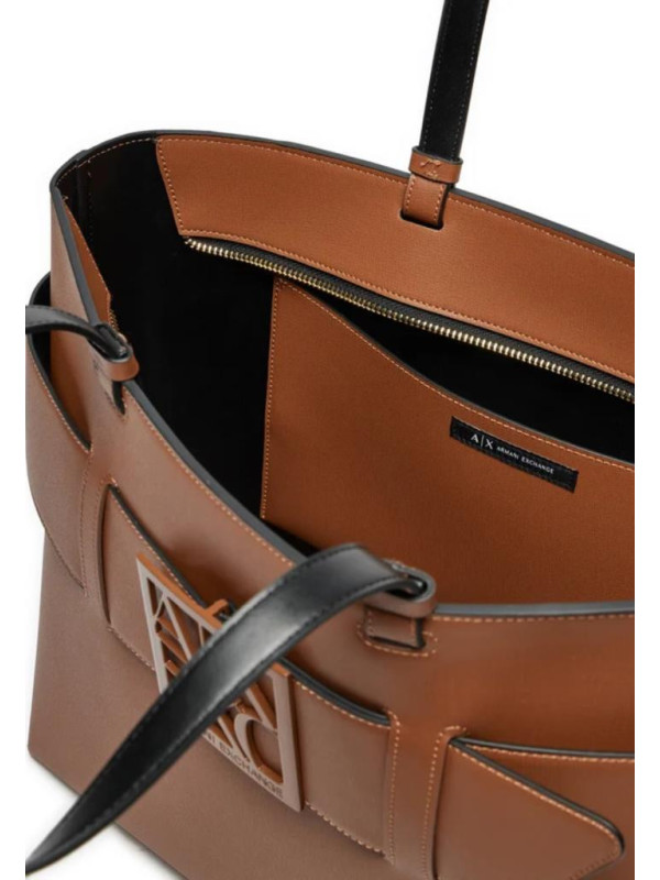 150142-Shopping-Armani-Exchenge.png