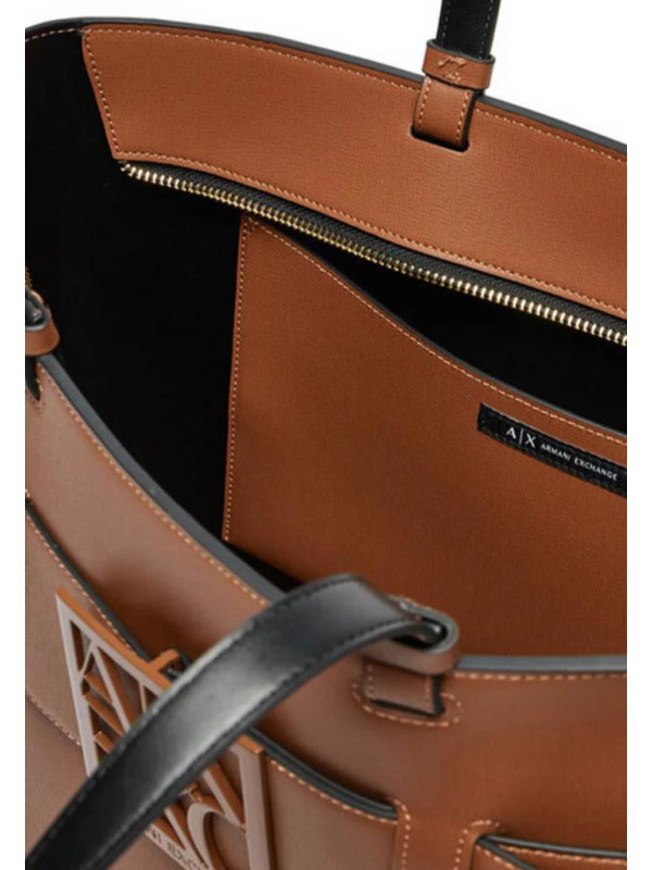 150145-Shopping-Armani-Exchenge.png