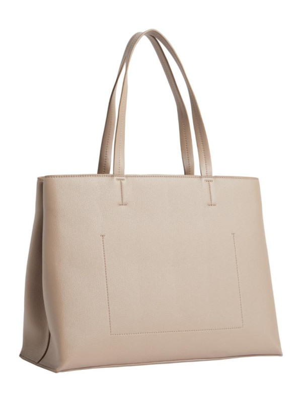 138560-Shopping-Calvin-Klein.png
