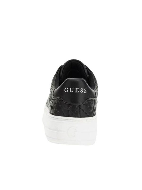 140549-Sneakers-Guess.jpeg
