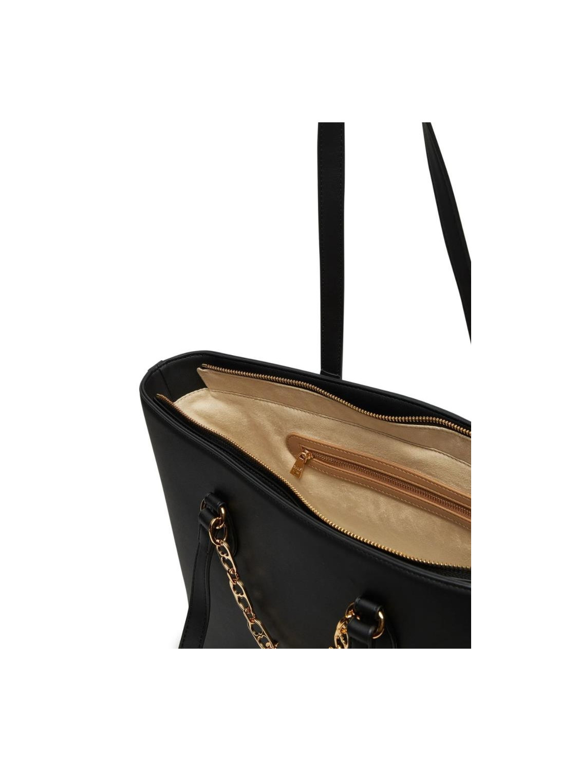 144394-Shopping-Love-Moschino.jpeg