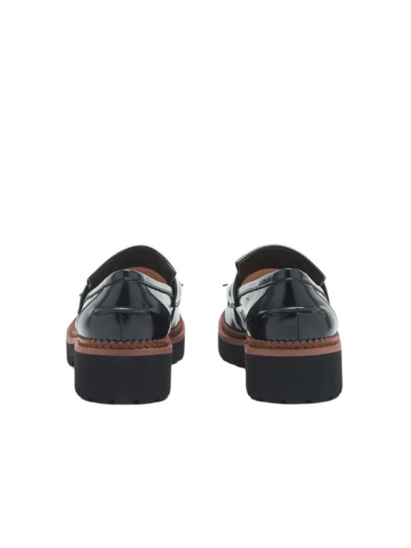 143237-Mocassino-in-pelle-Coccinelle.jpeg