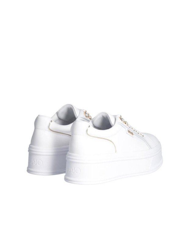 141571-SNEAKERS.jpeg
