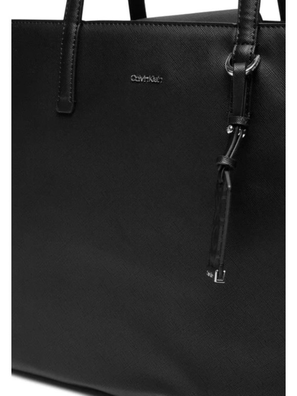 143707-Shopping-Calvin-Klain.jpeg
