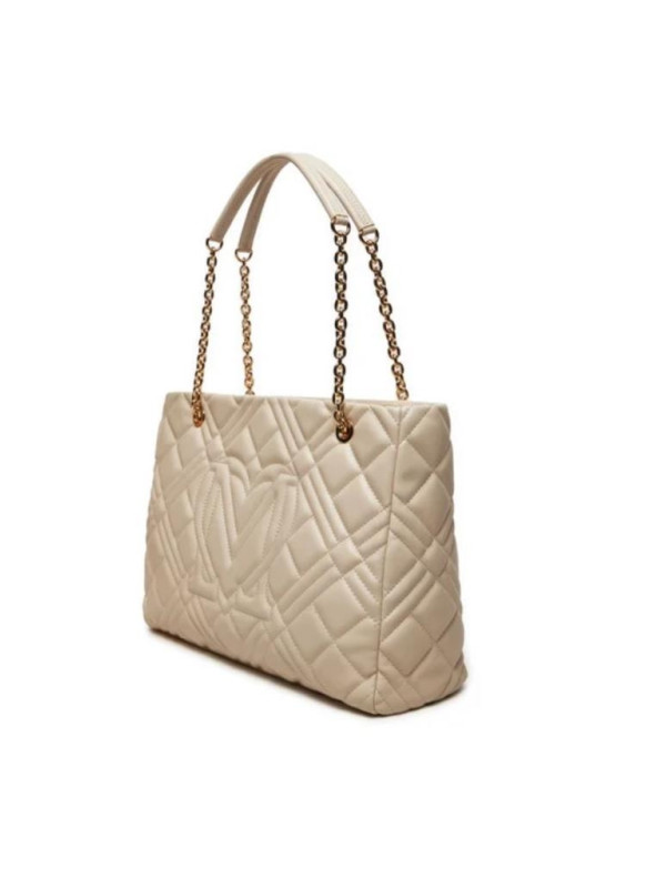 144309-Shopping-Love-Moschino.jpeg