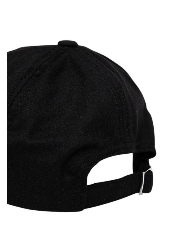 147634-Cappello-con-visiera-Hugo-Boss.jpeg