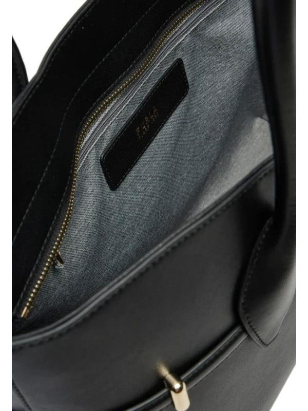 146925-Shopping-Furla.jpeg