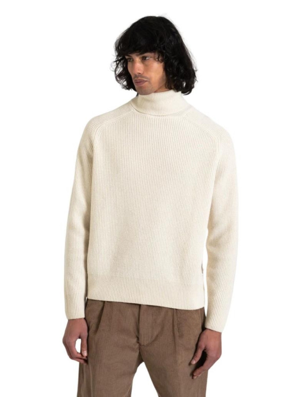 152014-Hugo-Boss-Maglione-Collo-Alto.jpeg