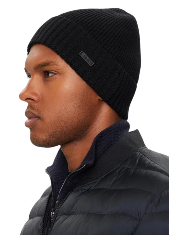 152022-Hugo-Boss-cappello.jpeg