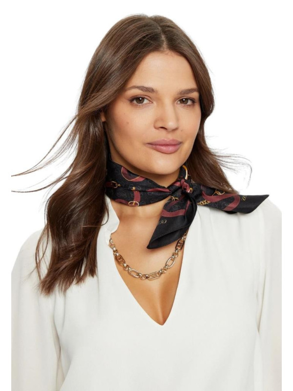 152684-Foulard-Guess.jpeg