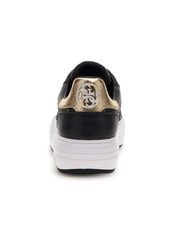 153381-Sneakers-Guess.jpeg