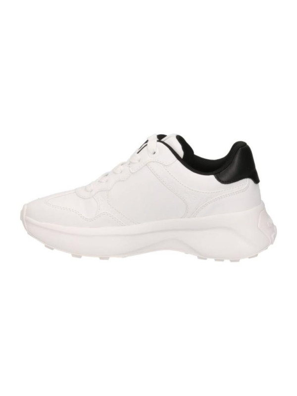 152710-Sneakers-Guess.jpeg