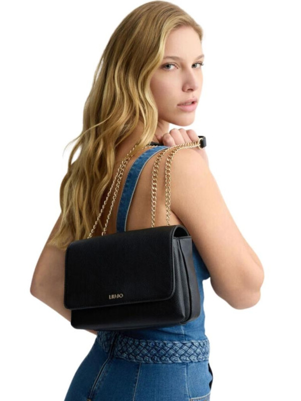 153899-Borsa-a-tracolla-LiuJo.jpeg