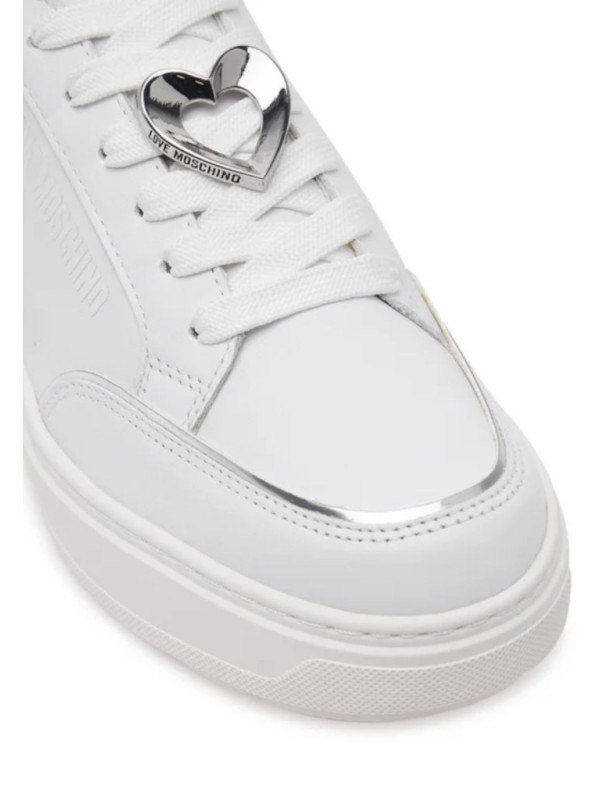 157848-Sneakers-Love-Moschino.jpeg