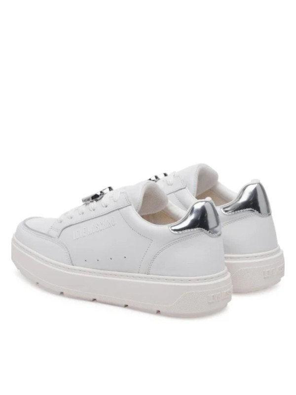 157849-Sneakers-Love-Moschino.jpeg