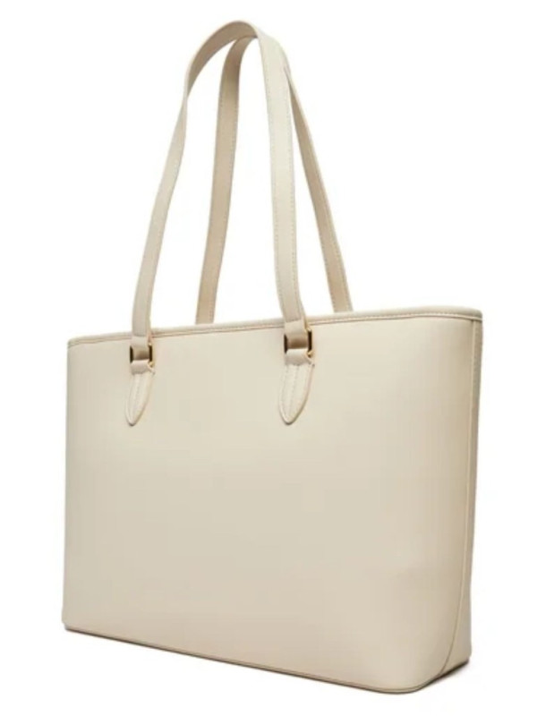 157572-Shopping-Lovre-Moschino.jpeg