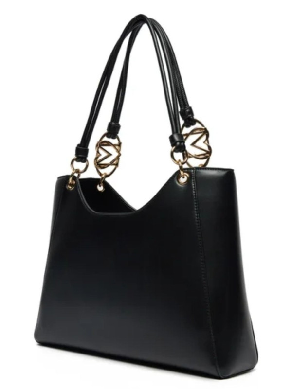 157474-Shopping-Love-Moschino.jpeg