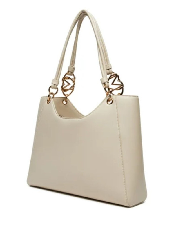 157477-Shopping-Love-Moschino.jpeg