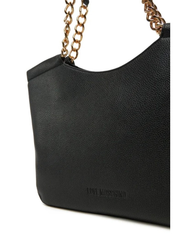 157629-Shopping-Love-Moschino.jpeg