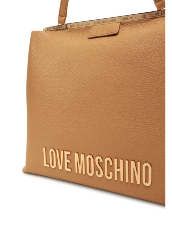 157834-Shopping-Love-Moschino.jpeg
