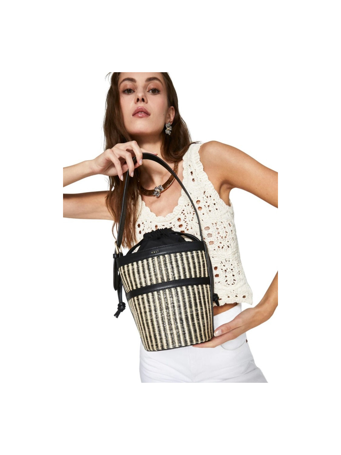 157754-BORSA-ROMY-A-SECCHIELLO-IN-PAGLIA-NERO-NALI.jpeg