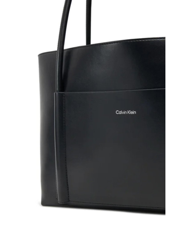 158128-Shopping-Calvin-Klein.jpeg