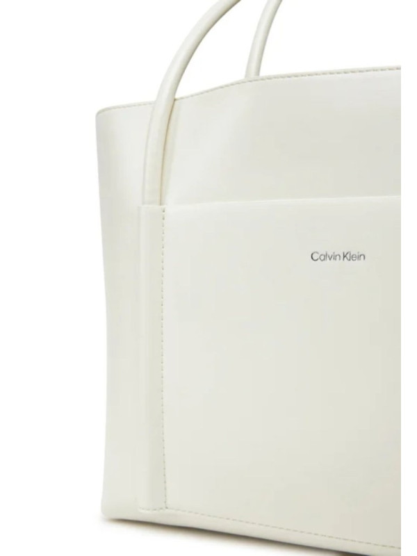 158131-Shopping-Calvin-Klein.jpeg