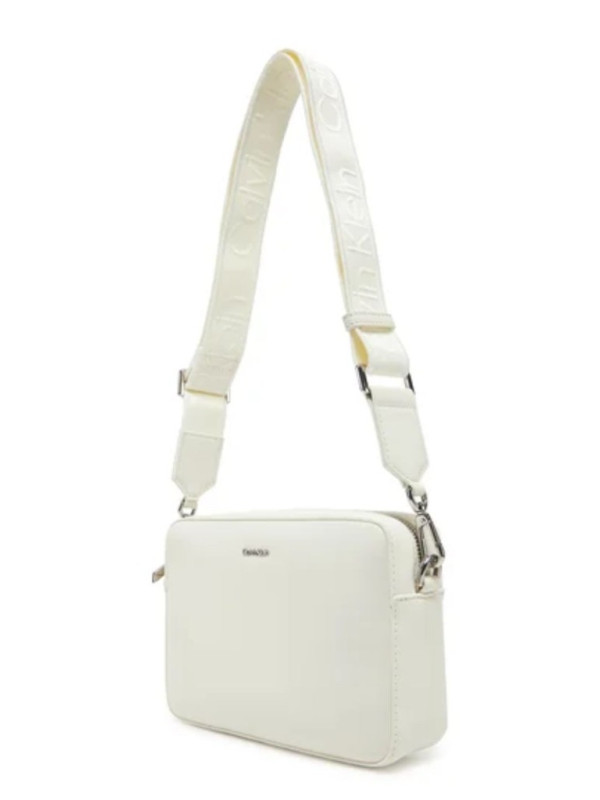 158150-Borsa-a-tracolla-Calvin-Klein.jpeg