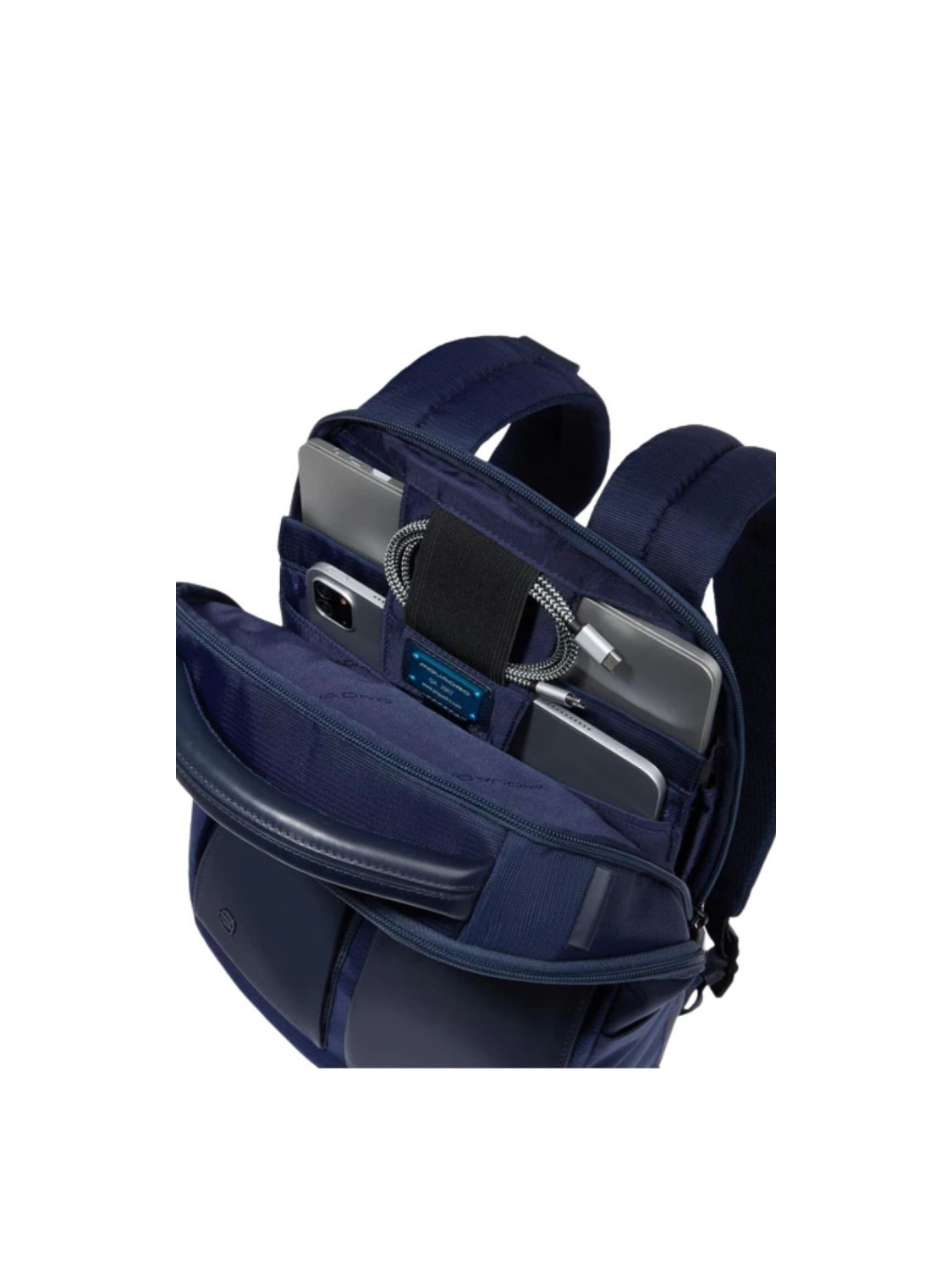 160485-Zaino-Piquadro.jpeg