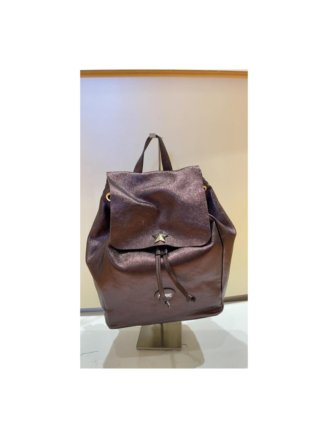 45031-BORSA-IN-PELLE-LINEA-METAL.jpeg