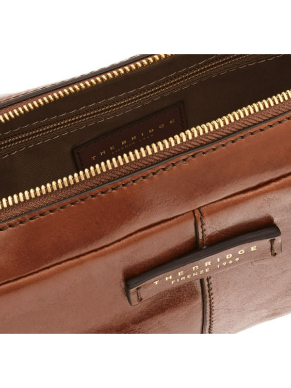 106389-Necessaire-The-Bridge-05363001.png