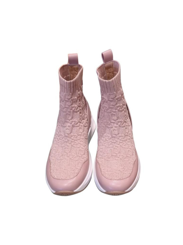 101252-SNEAKER.png