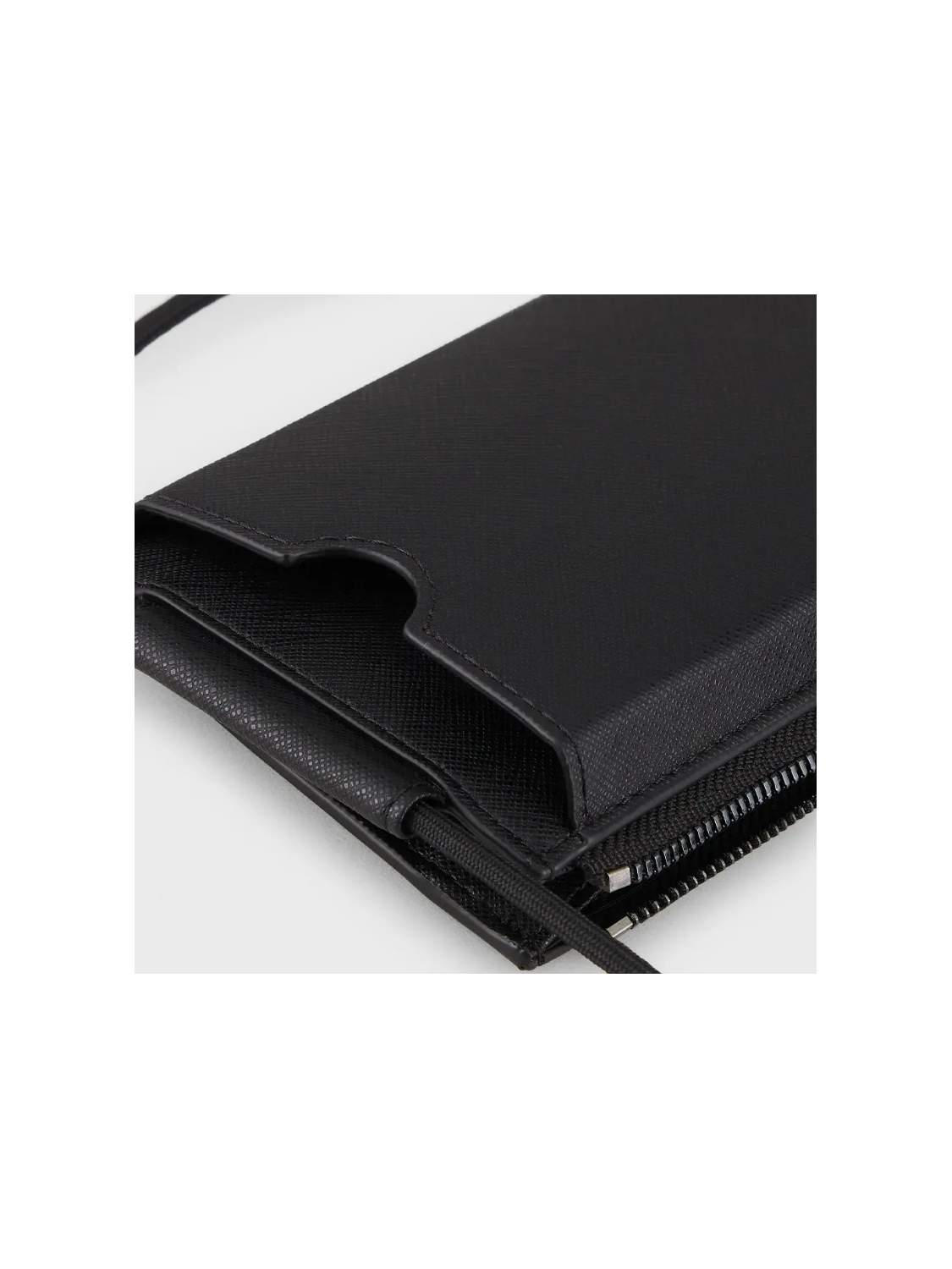 110817-Porta-telefono-Emporio-Armani-Y4R355-Y216J.png