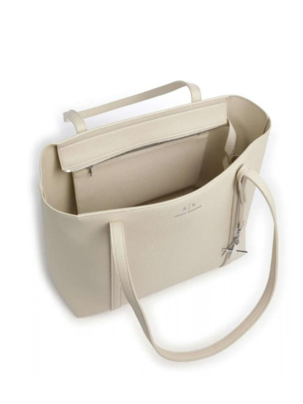 136975-Shopping-Armani-Exchange-942930-CC726.png
