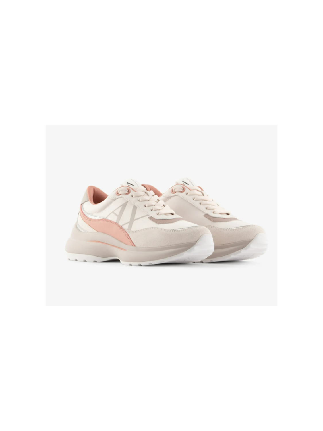 111610-SNEAKER.png