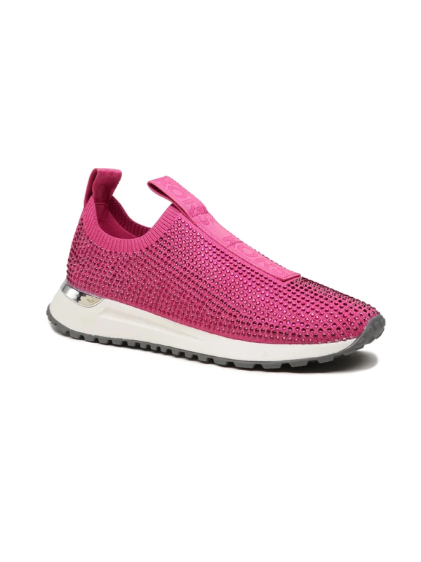 106733-SNEAKERS.png
