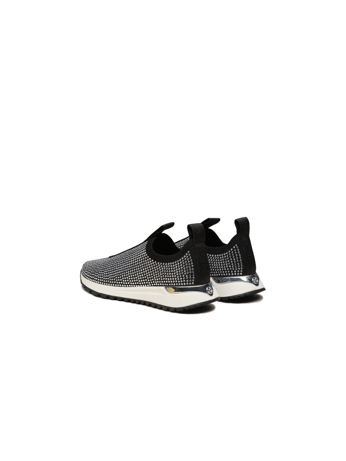 106737-SNEAKERS.jpeg