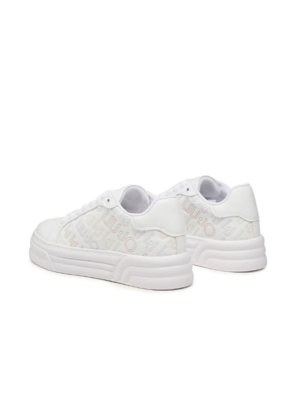 110512-SNEAKER.png