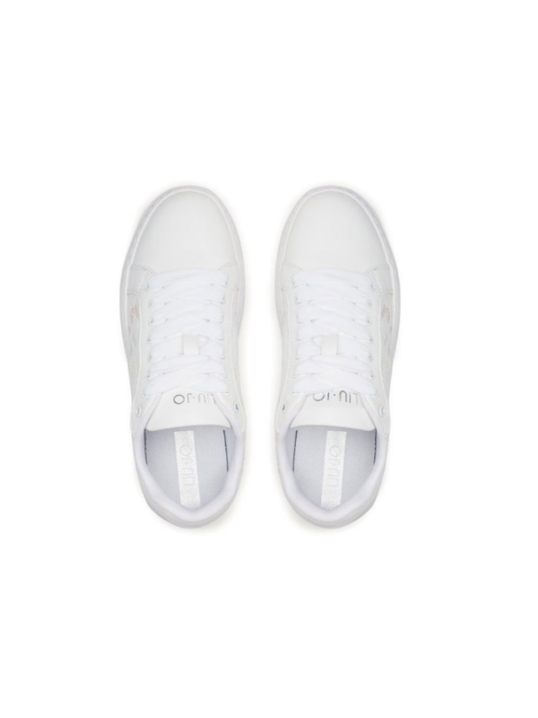 110513-SNEAKER.png