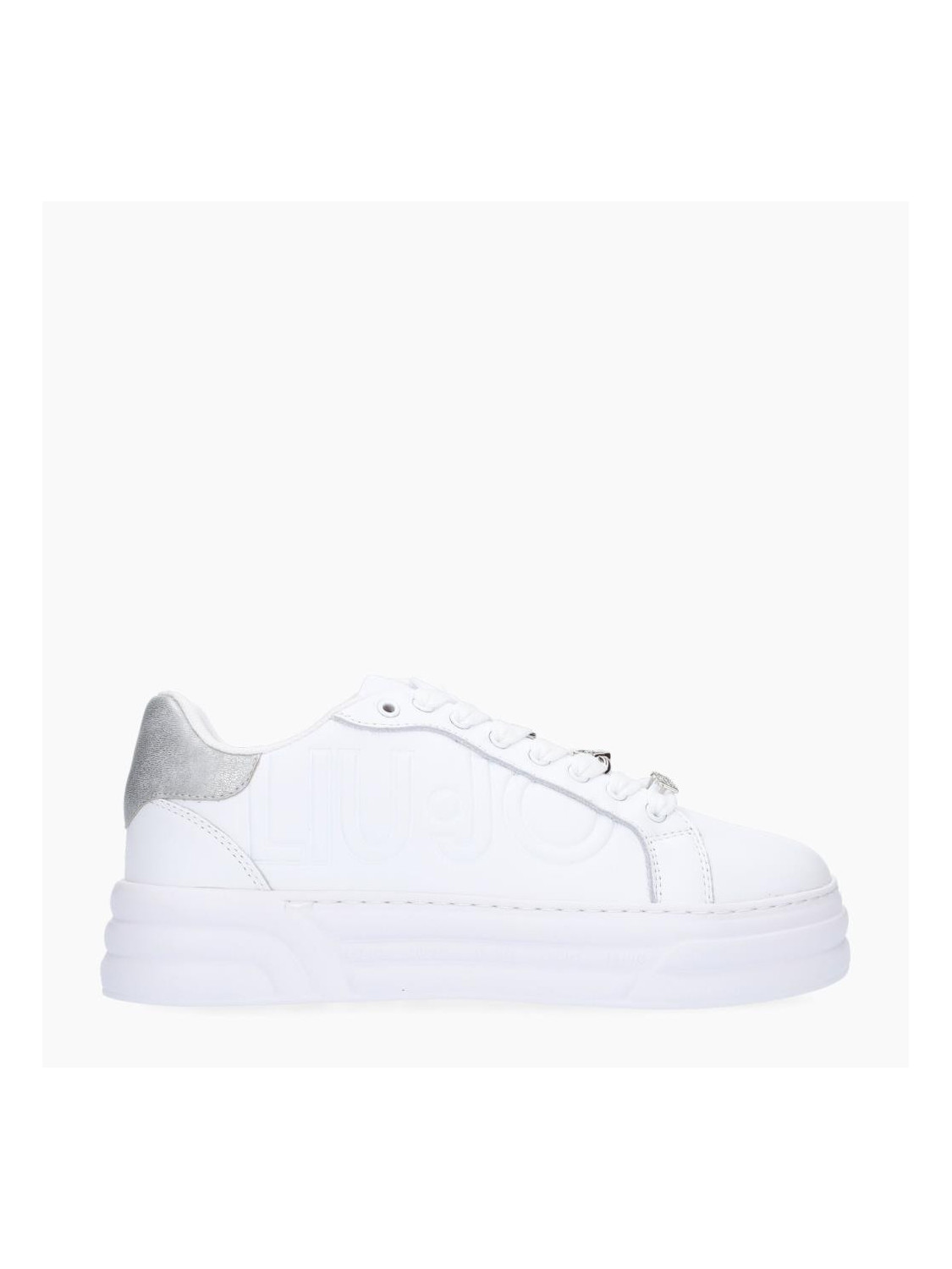 110528-SNEAKER.jpeg