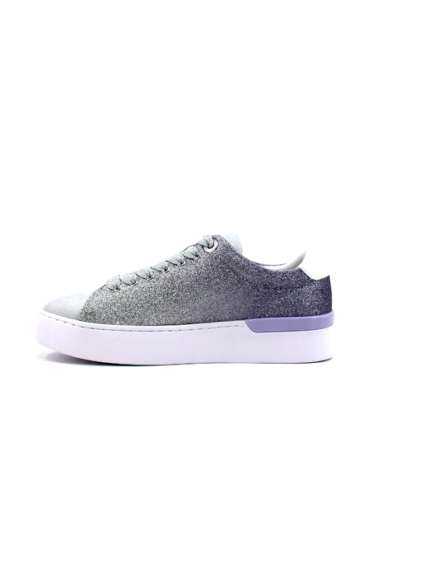 110538-SNEAKER.png