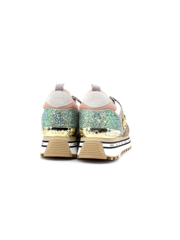 110550-SNEAKER.png